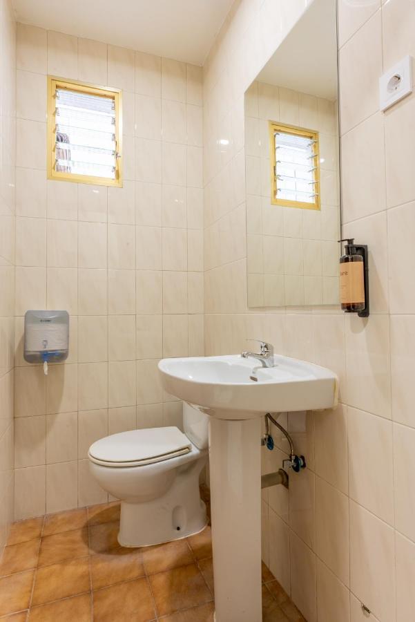 Ideal Hostel Madrid Exterior photo